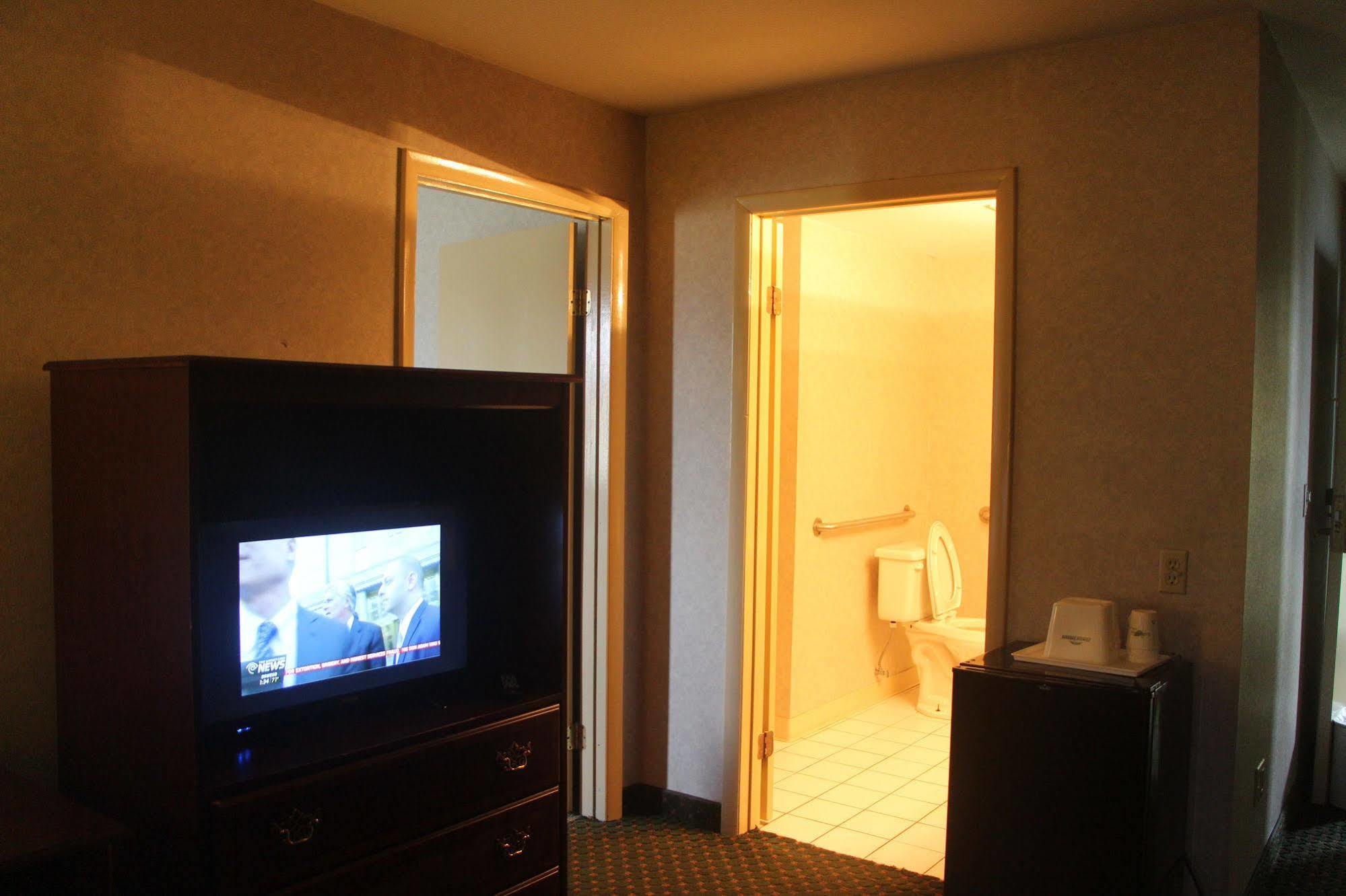 Hotel Magnuson Hotel East Syracuse